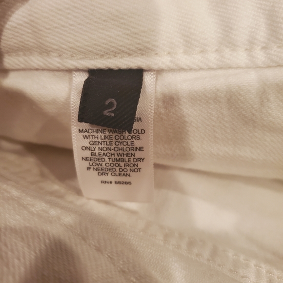 White denim shorts - Picture 5 of 9